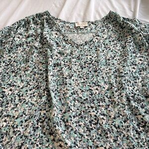 Loft outlet short sleeve blouse. Size XL